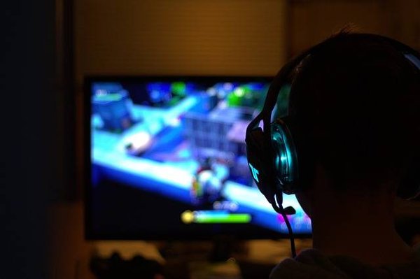 Les jeux les plus populaires du moment et leurs caractéristiques